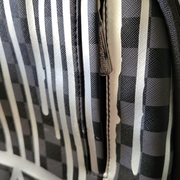 Sprayground backpack gray checkered and silver drip print - Picture 9 of 9